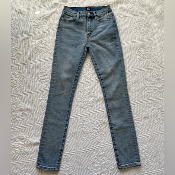 Urban Outfitters Denim - Urban Outfitters BDG Twig High Rise Skinny Denim Jeans Medium Wash 24
